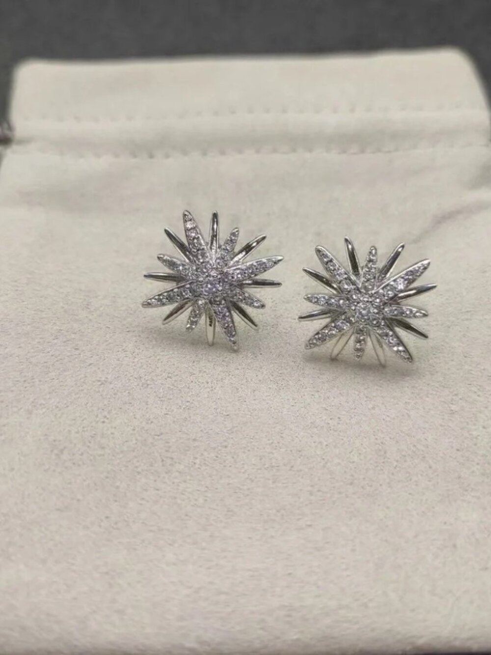 🍀David Yurman Earrings